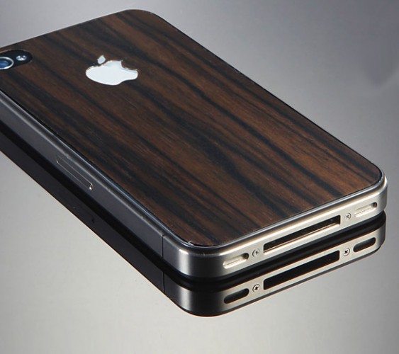 imagen 2 de Un iphone de madera.
