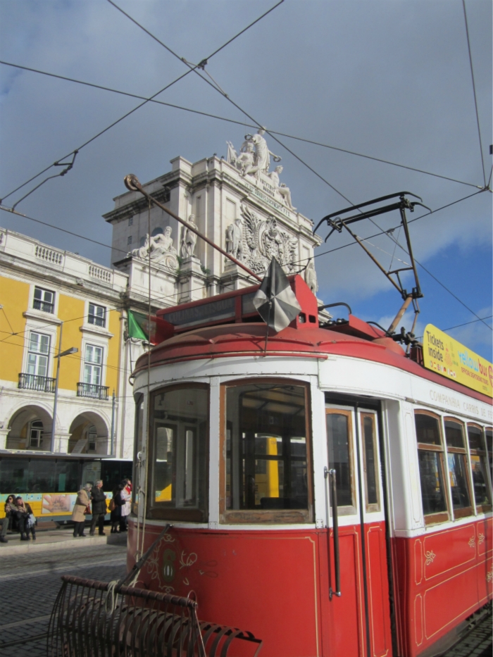 Destino: Lisboa. (III) La literaria.