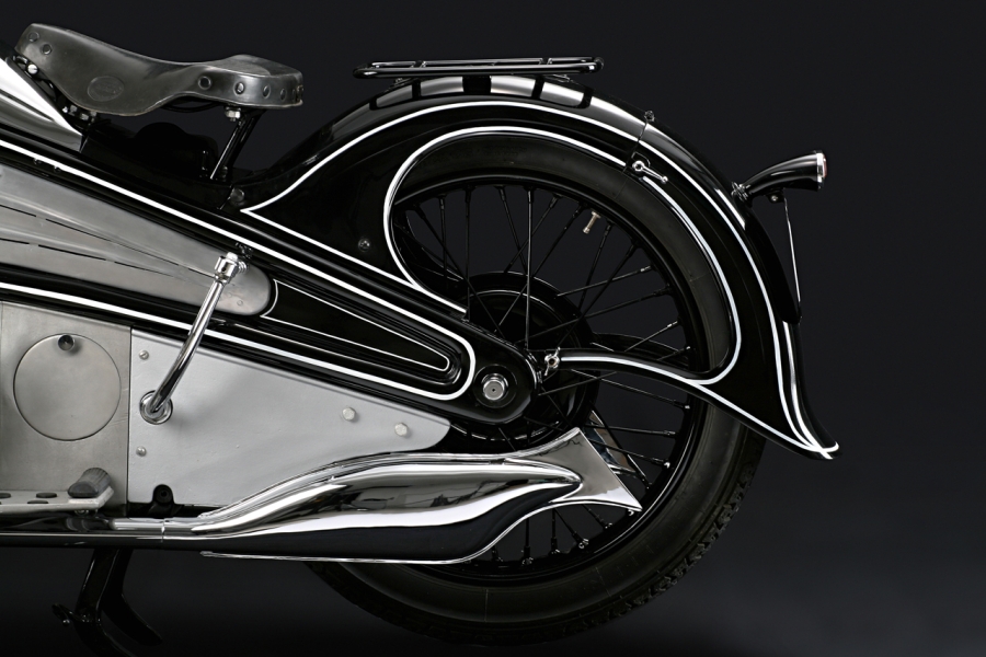 imagen 3 de Art Decó sobre ruedas.