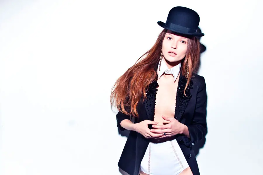 imagen 9 de Rock & Glam Summer, el estilo incandescente.