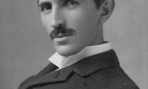 Nikola Tesla, vínculos sin hilos.