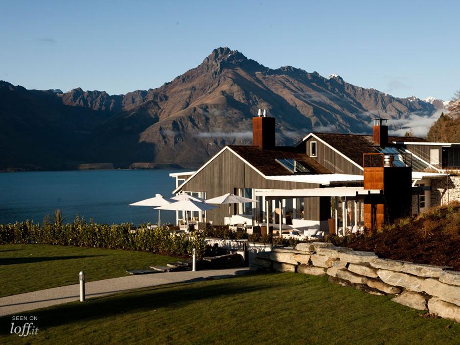 Un hotel la orilla del Wakatipu, Nueva Zelanda. 