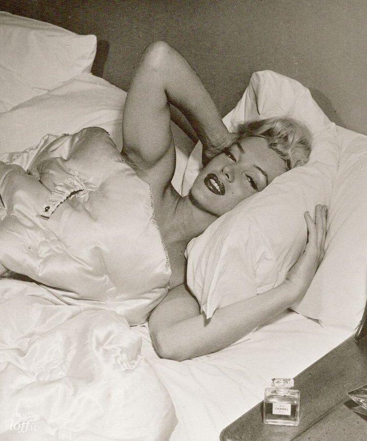 imagen 2 de Chanel nº5. En la cama de Marilyn.