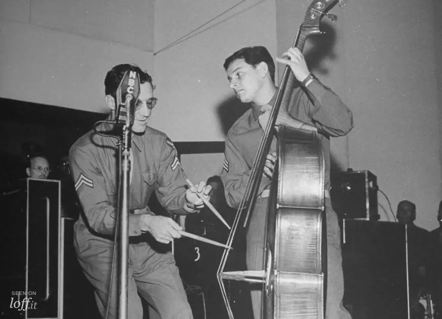 Una docena de bandas negras tienen más ritmo que nosotros.