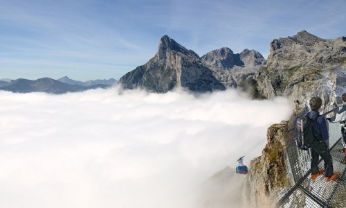 Paseando entre las nubes de Picos de Europa.