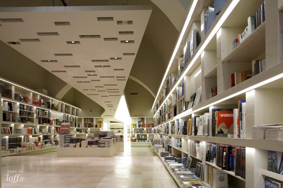 The Bookàbar Bookshop. Roma (Italia).