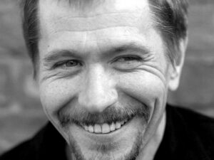 Gary Oldman, el actor con la voz más versátil del cine.