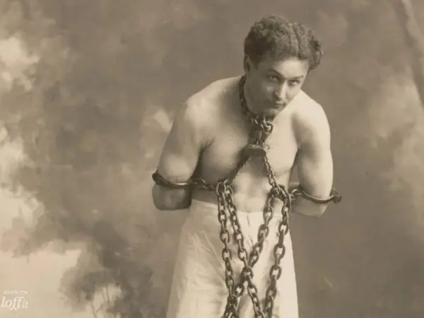 Harry Houdini, ilusionista.