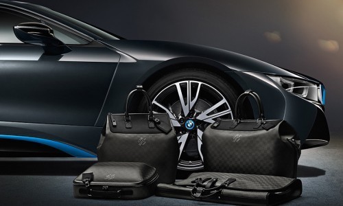 Las maletas y el viaje de Louis Vuitton y BMW.