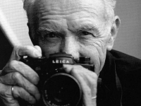 Robert Doisneau, el fotógrafo de la vida no como es, sino como debería ser.