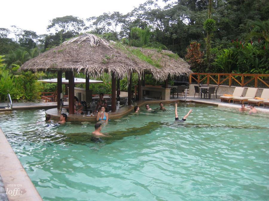 imagen 3 de Costa Rica: aguas termales a los pies del volcán.