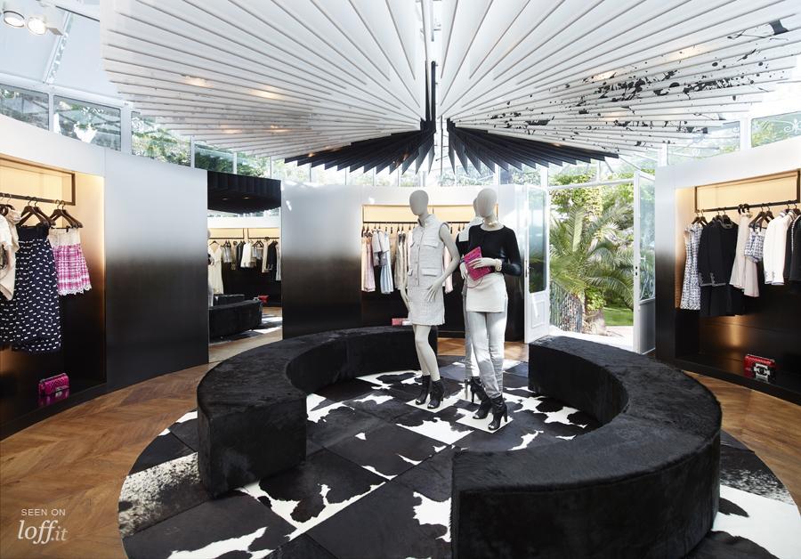 imagen 4 de Chanel, tienda de verano en Saint-Tropez.