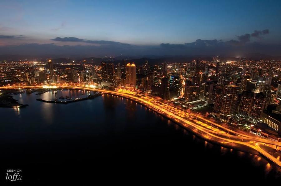 imagen 4 de Entre rascacielos, ahí está, Panamá.