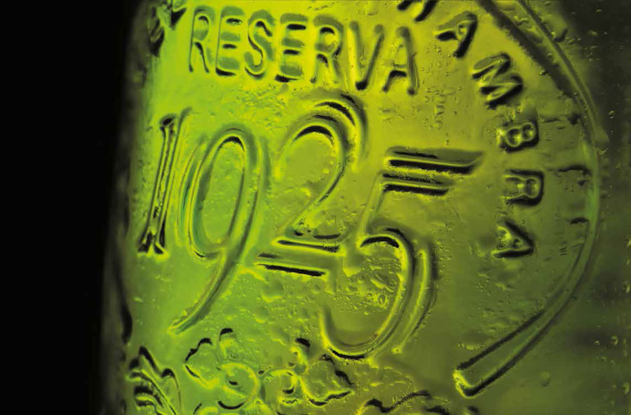 imagen 1 de Alhambra Reserva 1925, una cerveza misteriosa y cautivadora.