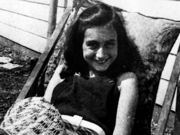 La eterna sonrisa de Ana Frank.