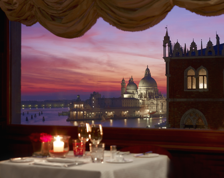 imagen 15 de El hotel de Venecia en el que se enamoraron Onassis y la Callas.