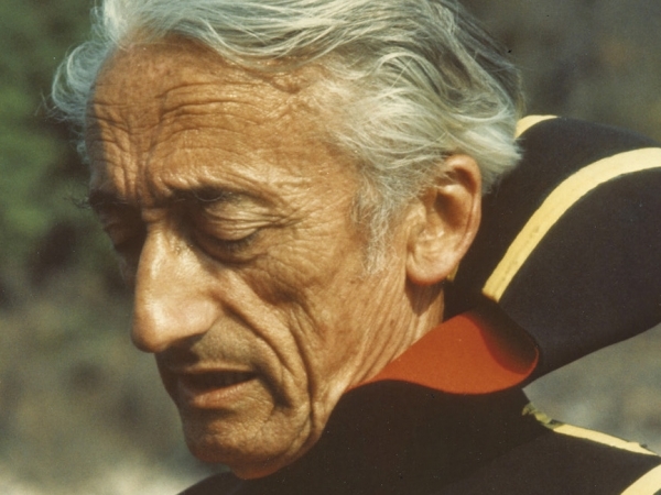 Jacques Cousteau y el mundo submarino.
