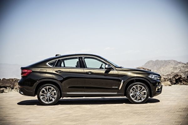 imagen 4 de Nuevo BMW X6: pocos cambios, nuevas virtudes.