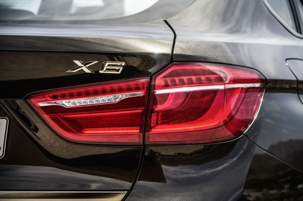 imagen 7 de Nuevo BMW X6: pocos cambios, nuevas virtudes.