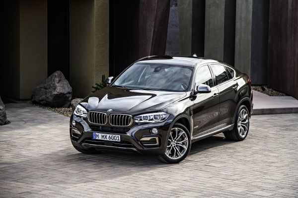 imagen 6 de Nuevo BMW X6: pocos cambios, nuevas virtudes.