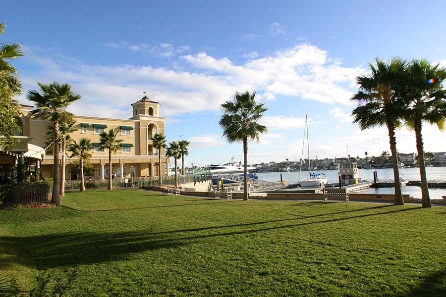 imagen 10 de Balboa Bay, el hogar de los superyates de California.