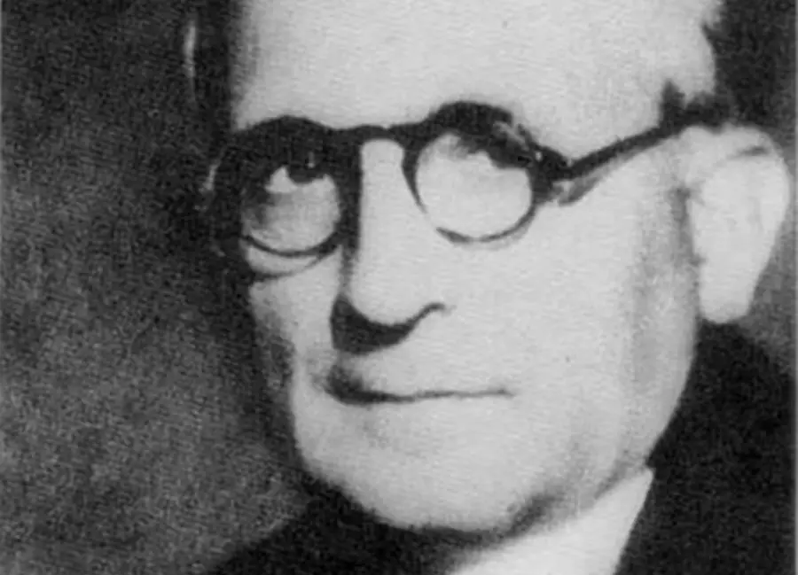 Como liberal que soy, doy importancia mínima a lo económico, la mediana a lo político y la máxima a lo humano.