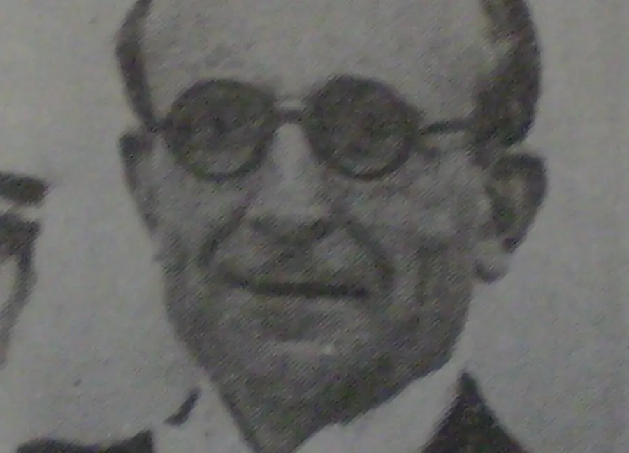 El dinero no es más que poder social, y nada hay en el mundo más difícil de administrar que el poder.