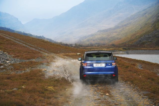 imagen 4 de Range Rover Sport SVR: ligero, potente y asombrosamente rápido.