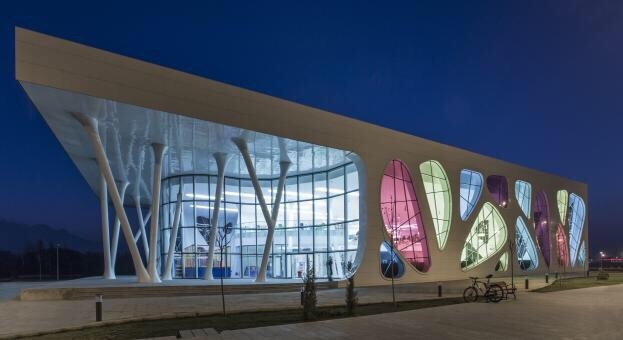 imagen 3 de Arquitectura y entretenimiento sobre hielo en Kayseri, Turquía.