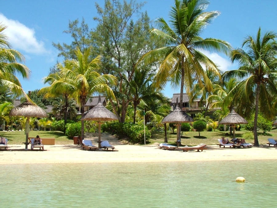 imagen 2 de Lux Grand Gaube: elegancia tropical en isla Mauricio.