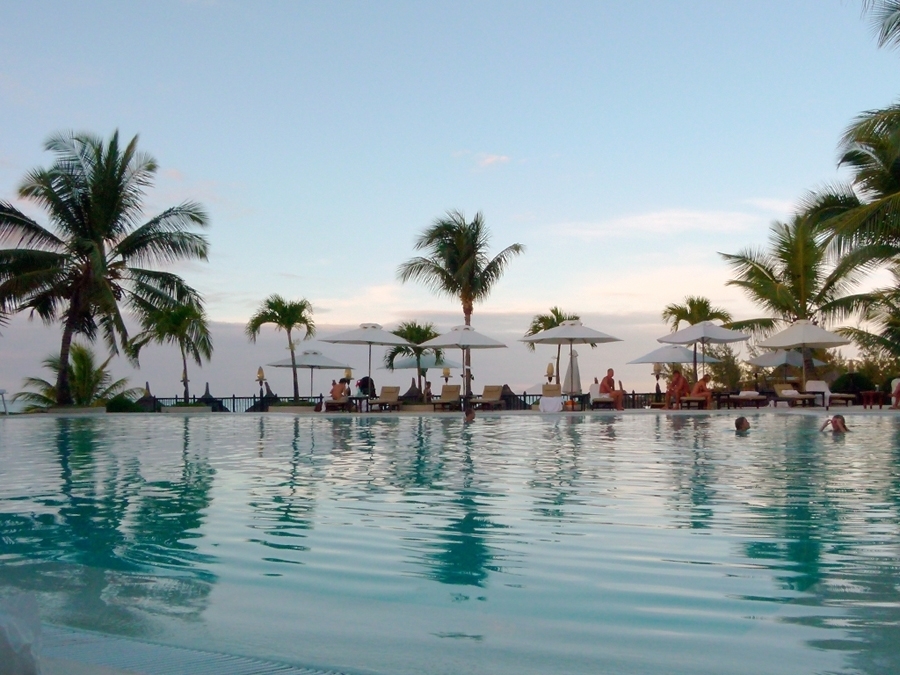imagen 6 de Lux Grand Gaube: elegancia tropical en isla Mauricio.