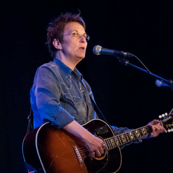 imagen 5 de I Drink. Mary Gauthier.