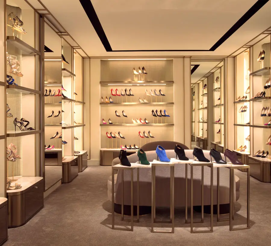 imagen 4 de Jimmy Choo renueva su tienda de Bond Street.