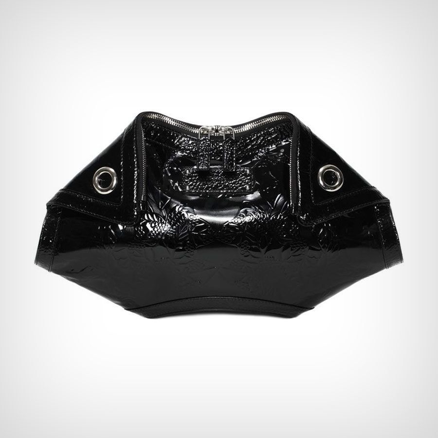 imagen 6 de La manta clutch de Alexander Mcqueen.