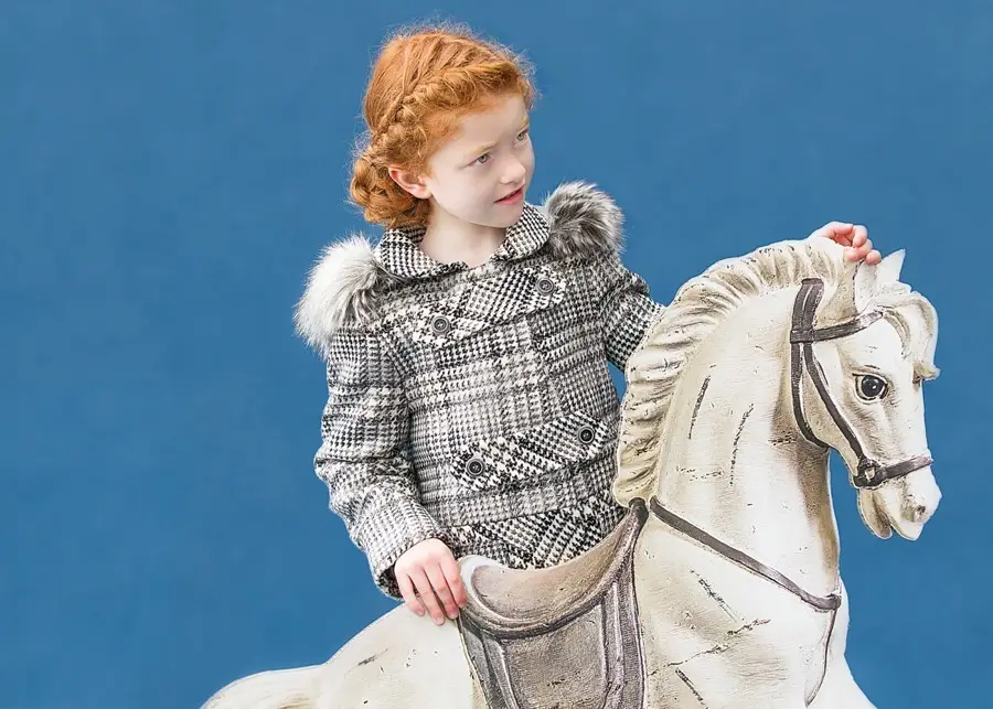 imagen 2 de Los niños en una de cine mudo…