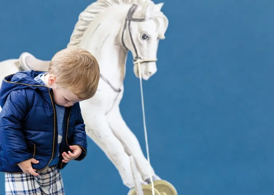 imagen 3 de Los niños en una de cine mudo…