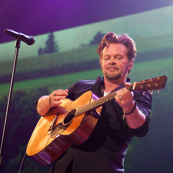 imagen 6 de Troubled Man. John Mellencamp.