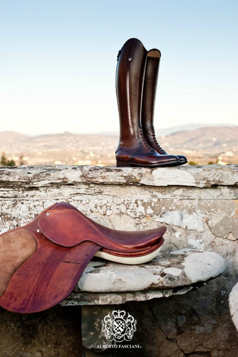 imagen 5 de Alberto Fasciani, las botas de montar son cuestión de piel.
