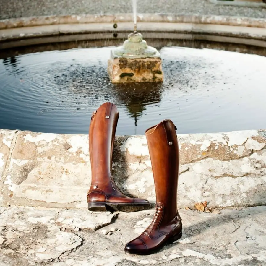 imagen 4 de Alberto Fasciani, las botas de montar son cuestión de piel.