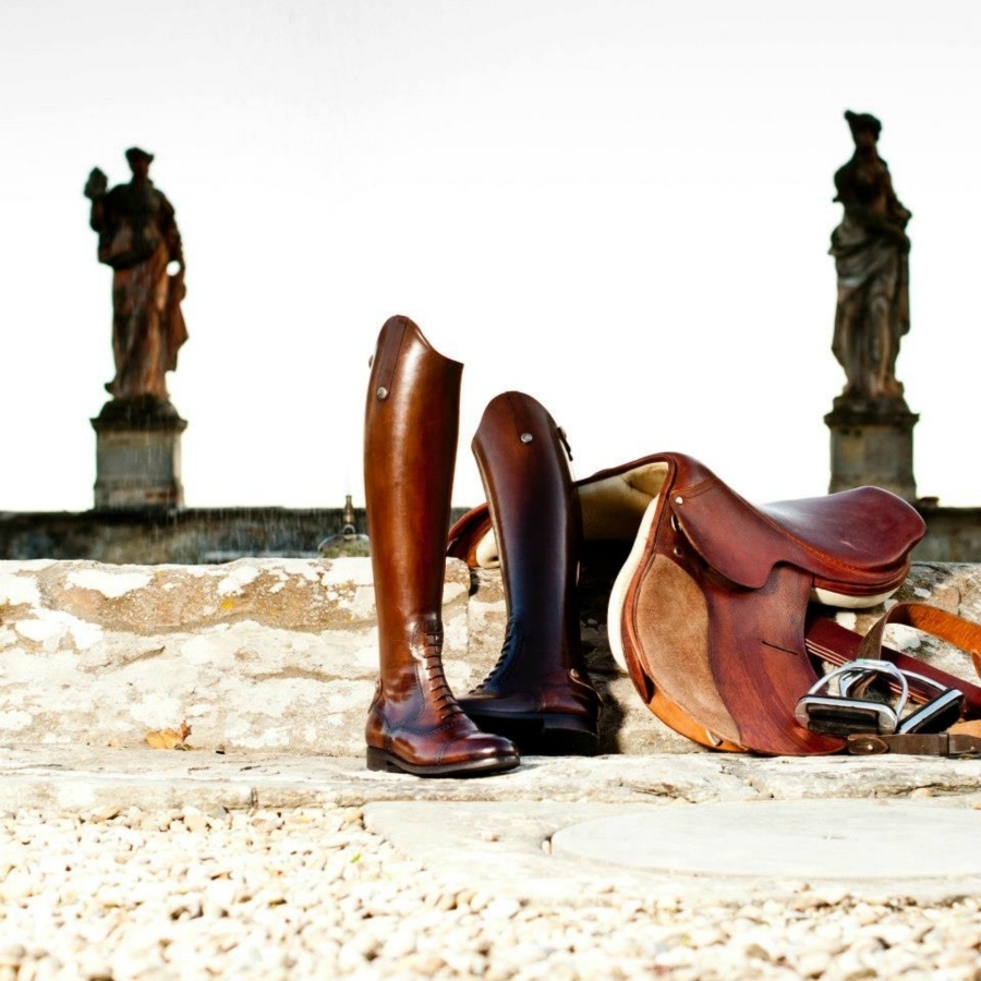 imagen 7 de Alberto Fasciani, las botas de montar son cuestión de piel.