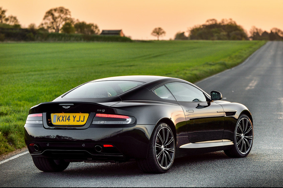imagen 4 de Aston Martin DB9… y que los Reyes te traigan carbón.