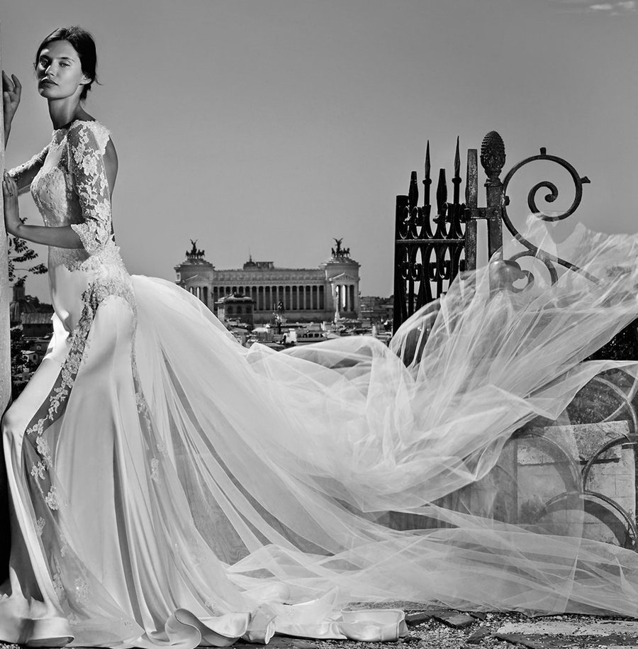 imagen 8 de Blanca y radiante… o sensual. Las novias de Alessandro Angelozzi.