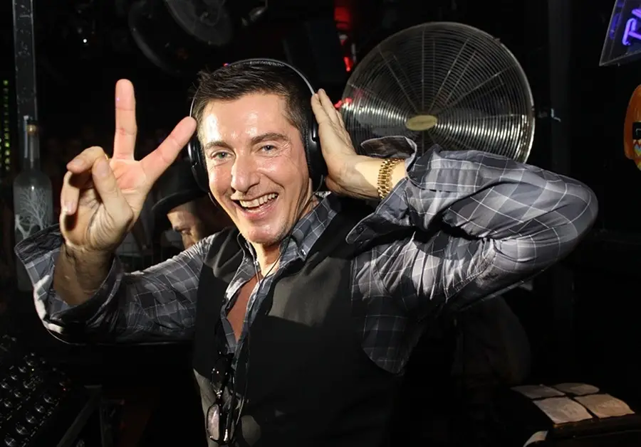 Soy un hombre, no soy sólo un diseñador de moda.