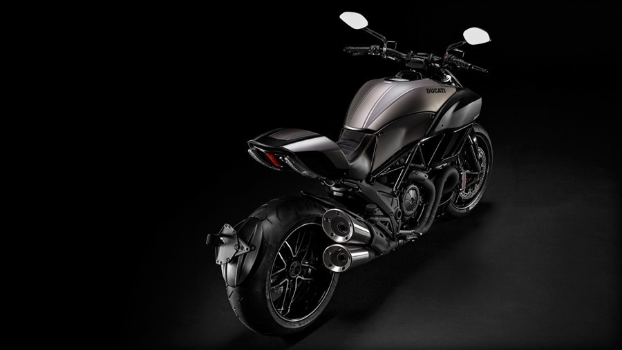 imagen 2 de Ducati Diavel, la moto de titanio.