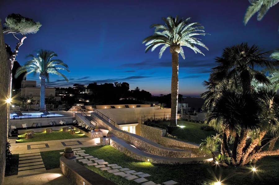 imagen 2 de Villa Marina Capri, descanso frente al Mediterráneo.