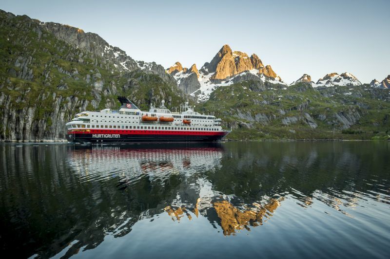 imagen 3 de Hurtigruten, crucero relax por las costas de Noruega.