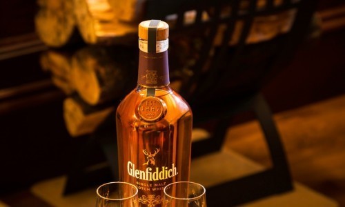 Whisky Gran Lujo: “Glenﬁddich 26 años – Excellence”