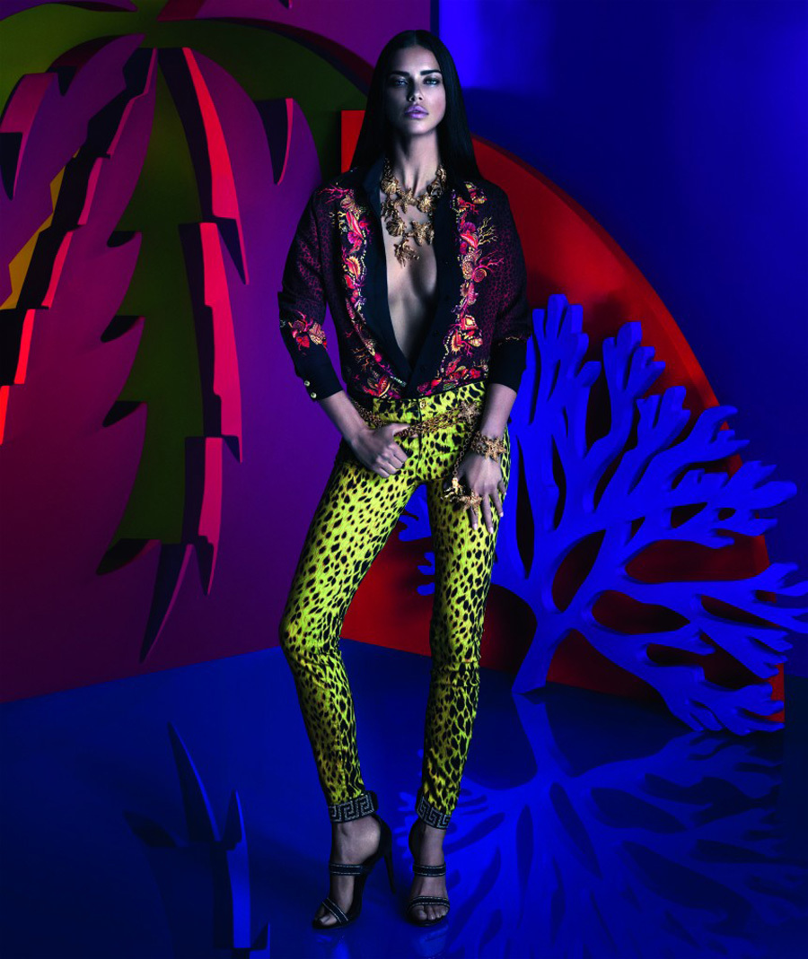 imagen 1 de Versace mira a Brasil con Adriana Lima.