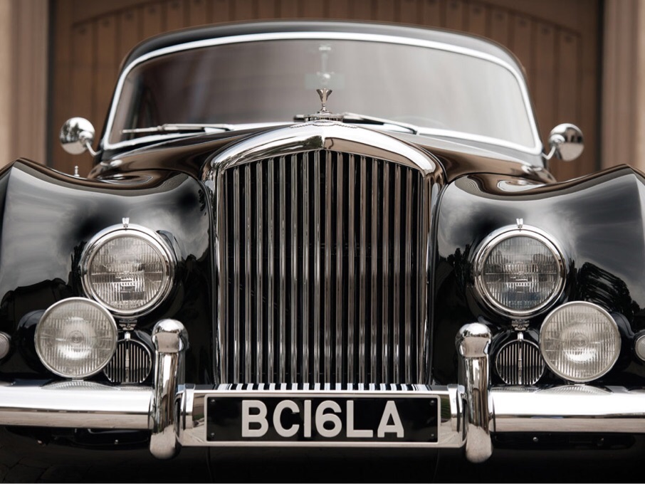 imagen 8 de Bentley R-Type Continental Sports Saloon, rodando desde 1953.