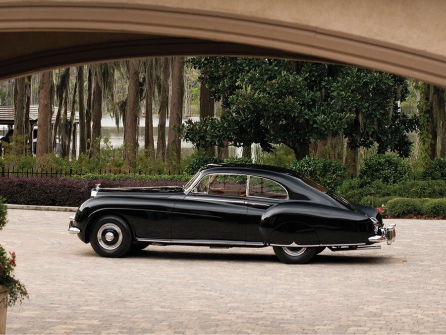imagen 12 de Bentley R-Type Continental Sports Saloon, rodando desde 1953.